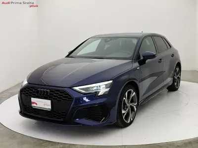Usata Audi A3 S-Line 204 CV (150 kW) 2024 Blu navarra metallizzato