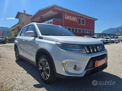 Usata Suzuki Vitara 140 CV (102 kW) 2020 Bianco SUV