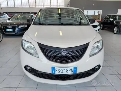Usata Lancia Ypsilon S 69 CV (50 kW) 2018 Bianco Utilitaria