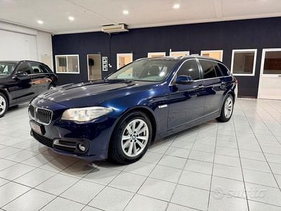 Usata BMW 520 Luxury Line 190 CV (139 kW) 2014 Blu Station wagon