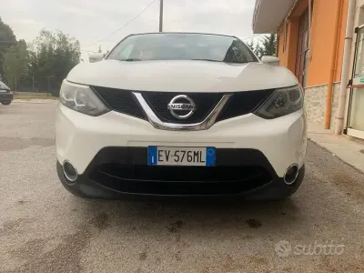 Usata Nissan Qashqai Acenta 110 CV (80 kW) 2014 Bianco SUV