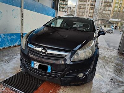 usata Opel Corsa 4ª serie - 2011