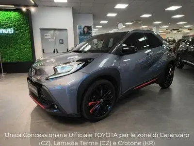 Usata Toyota Aygo X Lounge 72 CV (52 kW) 2023 Blu SUV