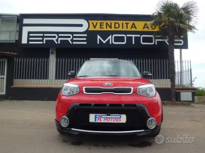 Usata Kia Soul 128 CV (94 kW) 2014 Rosso SUV