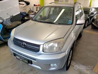 Usata Toyota RAV4 Sol 2005 Grigio SUV