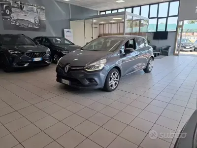 Usata Renault Clio IV 75 CV (55 kW) 2019 Blu Berlina