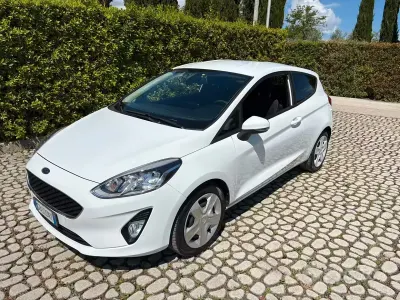 Usado Ford Fiesta Trend 86 HP (63 kW) 2020 Branco Citadino