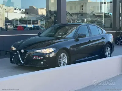 Usata Alfa Romeo Giulia Business 150 CV (110 kW) 2018 Nero Berlina