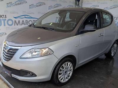 Usata Lancia Ypsilon 69 CV (50 kW) 2013 Grigio Utilitaria