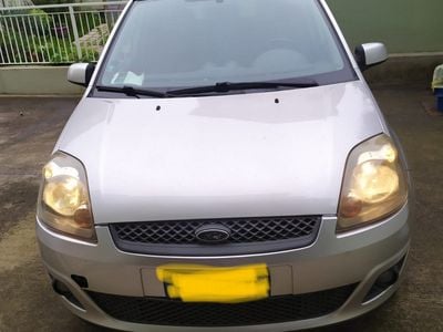 Usata Ford Fiesta 2007 Grigio Utilitaria