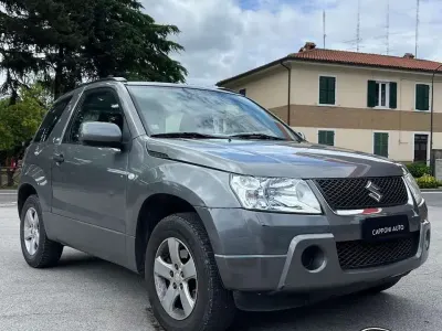 Usata Suzuki Grand Vitara 106 CV (77 kW) 2008 Grigio SUV