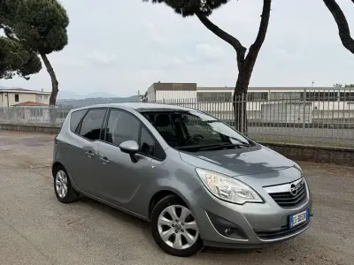 Usata Opel Meriva Cosmo 101 CV (74 kW) 2013 Other Monovolume