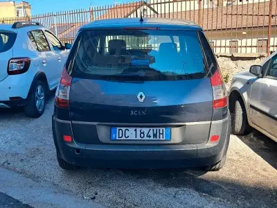 Usata Renault Scenic E-Tech 130 CV (95 kW) 2006 Grigio Monovolume