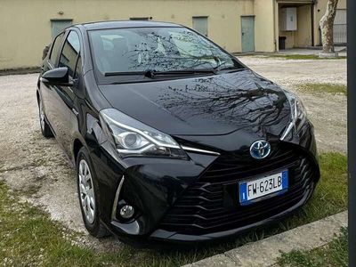 usata Toyota Yaris Hybrid 