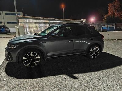Usata VW T-Roc 150 CV (110 kW) 2022 Grigio SUV