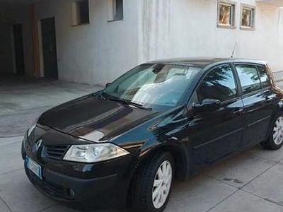 Usata Renault Mégane II 105 CV (77 kW) 2005 Nero Berlina