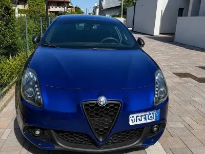 Usata Alfa Romeo Giulietta 120 CV (88 kW) 2019 Blu Utilitaria