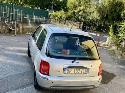Usata Nissan Micra 82 CV (60 kW) 2001 Grigio Utilitaria