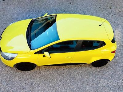 Usata Renault Clio IV 75 CV (55 kW) 2014 Giallo Berlina