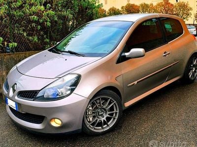 Usata Renault Clio II R.S. 197 CV (144 kW) 2007 Grigio Berlina