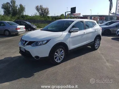 Usata Nissan Qashqai Acenta 110 CV (80 kW) 2015 Bianco SUV
