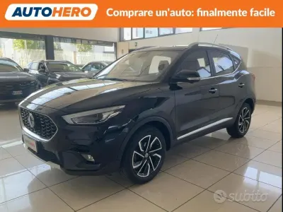 Usata MG ZS Luxury 111 CV (81 kW) 2024 Nero SUV