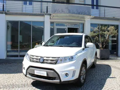 Usata Suzuki Vitara Cool 120 CV (88 kW) 2018 Bianco SUV