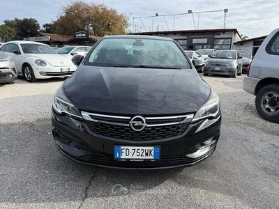 Nero Usata 2016 Opel Astra Berlina | 6600 € (Ottimo prezzo)