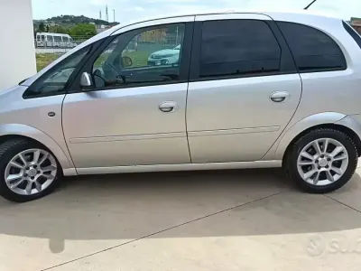 Usata Opel Meriva 101 CV (74 kW) 2007 Grigio Monovolume