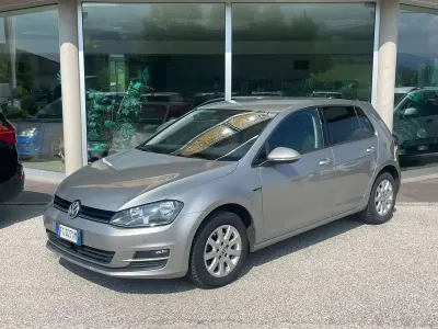 Usata VW Golf VII LOUNGE 110 CV (80 kW) 2016 Grigio Berlina