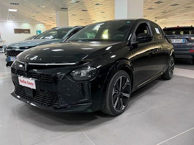 Usata Lancia Ypsilon 100 CV (73 kW) 2025 Nero Utilitaria