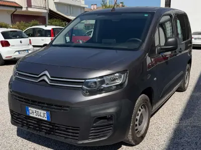 Usata Citroën Berlingo 131 CV (96 kW) 2021 Grigio Monovolume