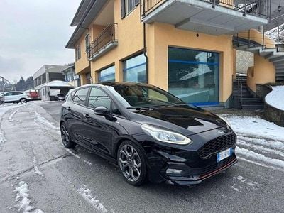 Nero Usata 2018 Ford Fiesta ST-Line Berlina | 9900 € (Buon prezzo)