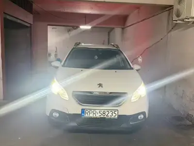 Usata Peugeot 2008 82 CV (60 kW) 2014 Bianco SUV
