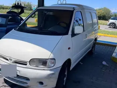 Usata Nissan Vanette 75 CV (55 kW) 1998 Bianco Monovolume