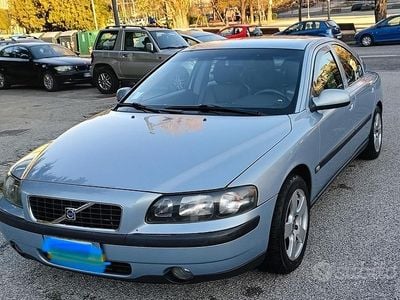 Usata Volvo S60 2001 Blu Berlina