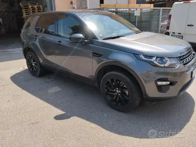 Usata Land Rover Discovery Sport 150 CV (110 kW) 2016 Grigio SUV