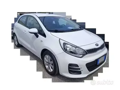 Usata Kia Rio Active 75 CV (55 kW) 2015 Bianco Berlina