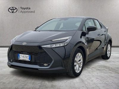 Usata Toyota C-HR Active 140 CV (102 kW) 2024 Nero SUV