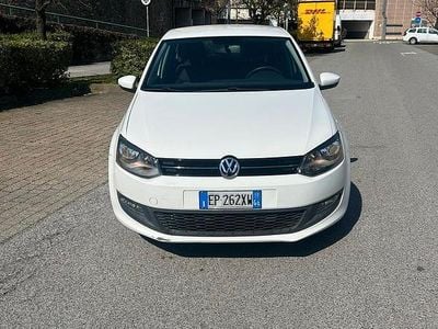Usata VW Polo Comfortline 75 CV (55 kW) 2013 Bianco Utilitaria