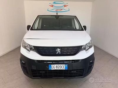 Usata Peugeot Partner Premium 102 CV (75 kW) 2021 Bianco Monovolume