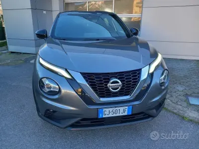 Usata Nissan Juke Tekna 114 CV (83 kW) 2022 Grigio SUV