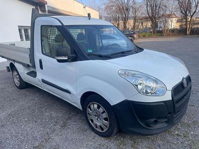 Usata Fiat Doblò 105 CV (77 kW) 2015 Bianco Monovolume
