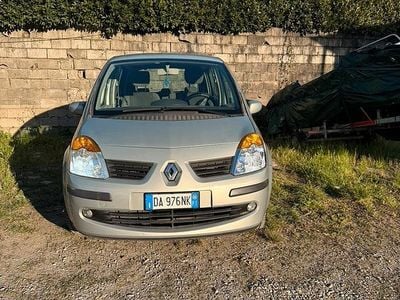 Usata Renault Modus 75 CV (55 kW) 2006 Grigio Monovolume