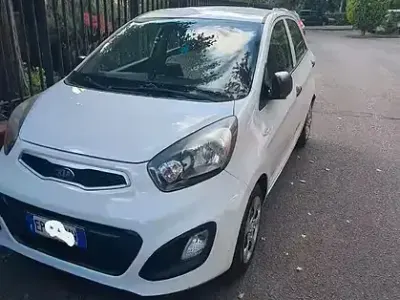 Usata Kia Picanto 69 CV (50 kW) 2013 Bianco Utilitaria