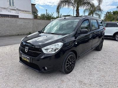 Usata Dacia Lodgy Lauréate 110 CV (80 kW) 2017 Nero Monovolume