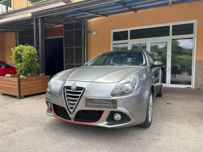 Usata Alfa Romeo Giulietta Sprint 120 CV (88 kW) 2014 Argento Utilitaria