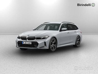 Usata BMW 318 Comfort Edition 149 CV (109 kW) 2025 Grigio Station wagon