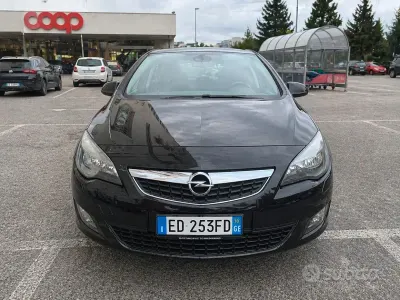 Occasion Opel Astra 125 ch (91 kW) 2010 Noir Berline