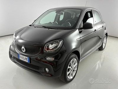 Usata Smart ForFour Passion 71 CV (52 kW) 2017 Nero Utilitaria